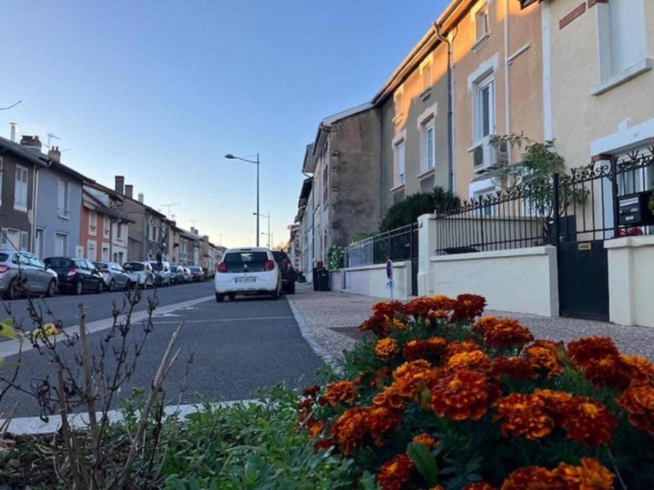 Jolie, Cozy, Confortable Maison De Ville Au Calme A 5Min Du Centre De Verdun, Parking Devant La Maison Belleville-Sur-Meuse Luaran gambar